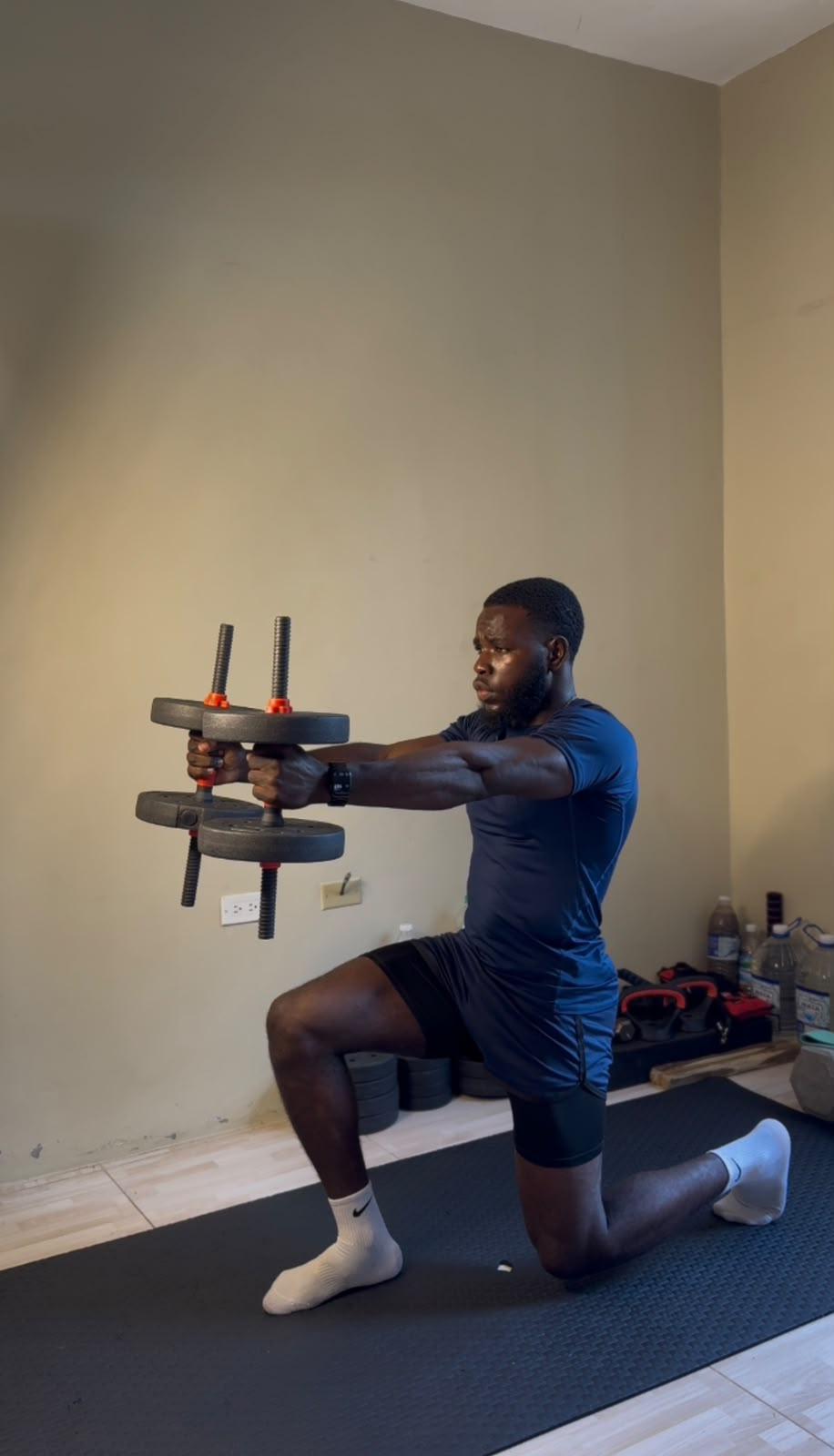 Coach Danny demonstrating the 15-Minute Transformation